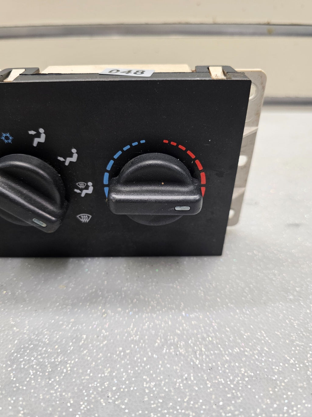 99-01 JEEP CHEROKEE DASH AC HEATER TEMPERATURE CLIMATE CONTROL UNIT CONDITIONER