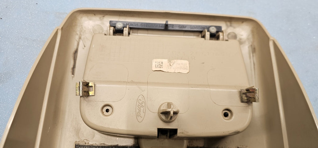 🔥05-10 Ford F250 F350 Super Duty Overhead Console Dome Map Light Lamp Tan