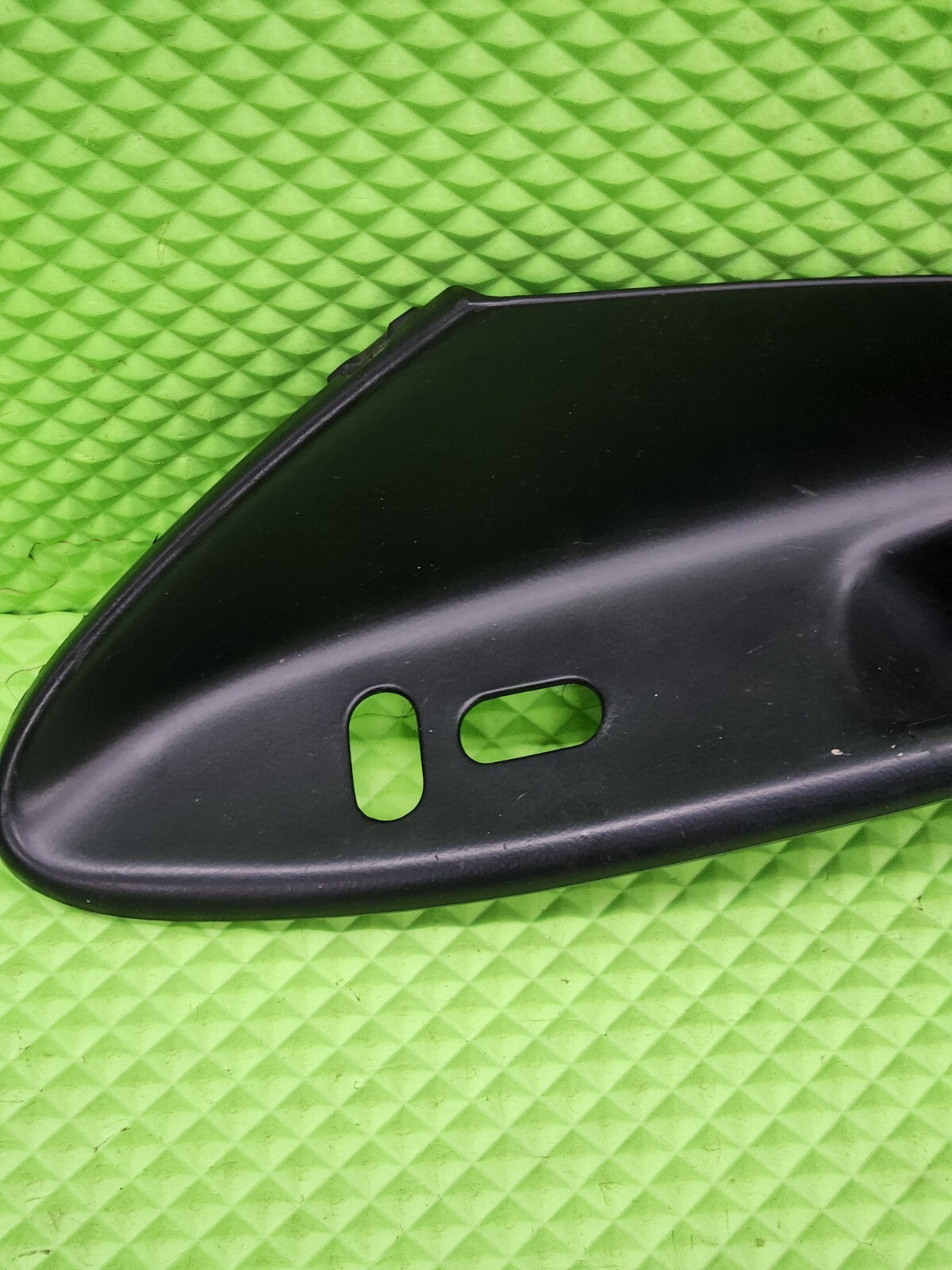 🔥94-04 Ford Mustang Front Right Passenger Door Window Switch Bezel OEM BLACK