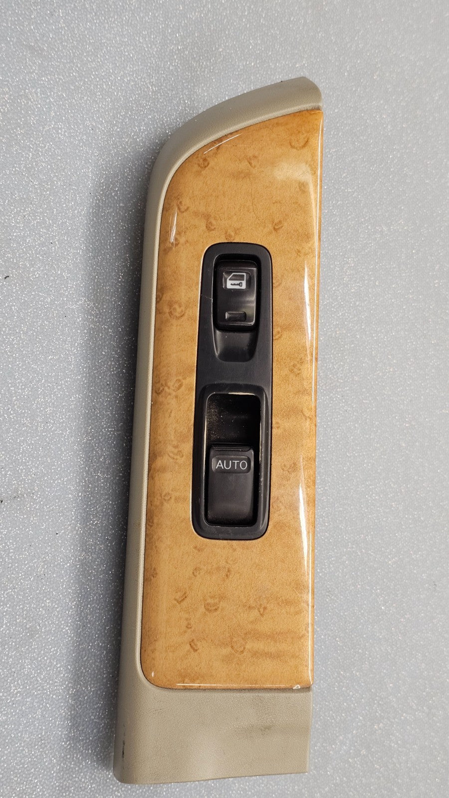 🔥01-03 Infiniti QX4 Front Passenger Right Power Door Window Switch Lock Wood