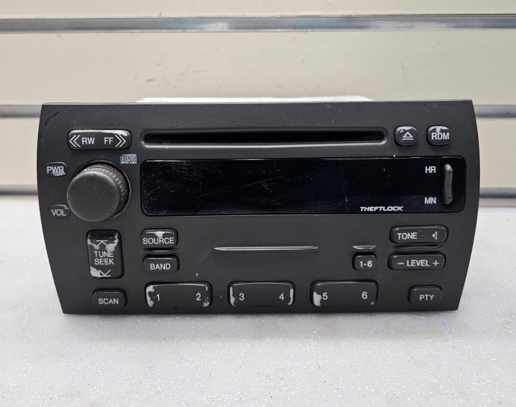 04-05 Cadillac DeVille Seville AM FMCD Dash Radio Receiver Player Stereo Display