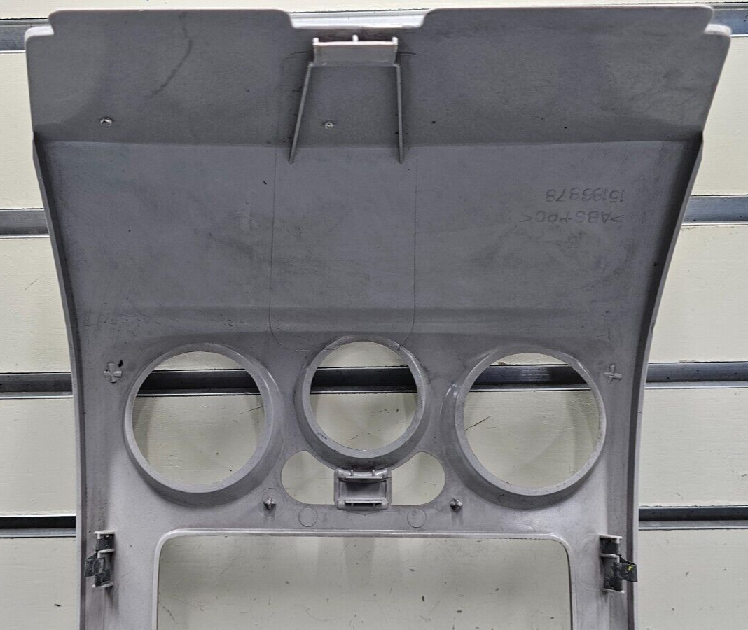 🔥04-12 COLORADO CANYON CENTER DASH AM FM RADIO STEREO DISPLAY BEZEL PANEL TAN
