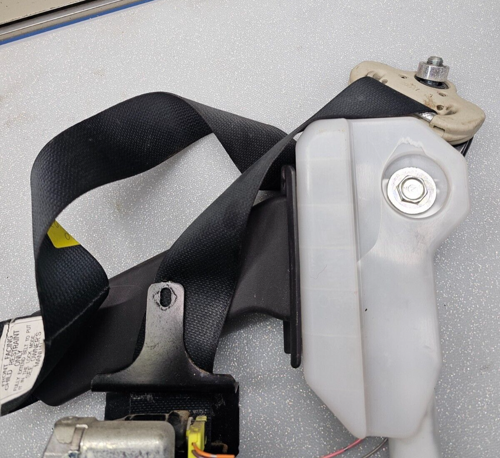 08-15 Nissan Rogue Front Right Passenger Seat Belt Motorized Retractor Assembly