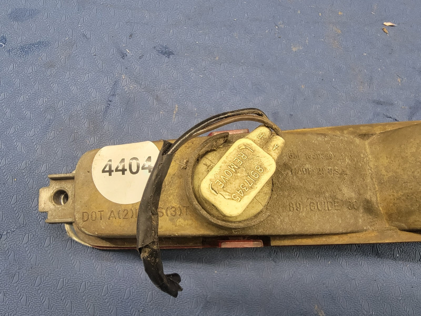 🔥85-93 Cadillac DEVILLE Driver Left Tail Light Chrome Trim Fits