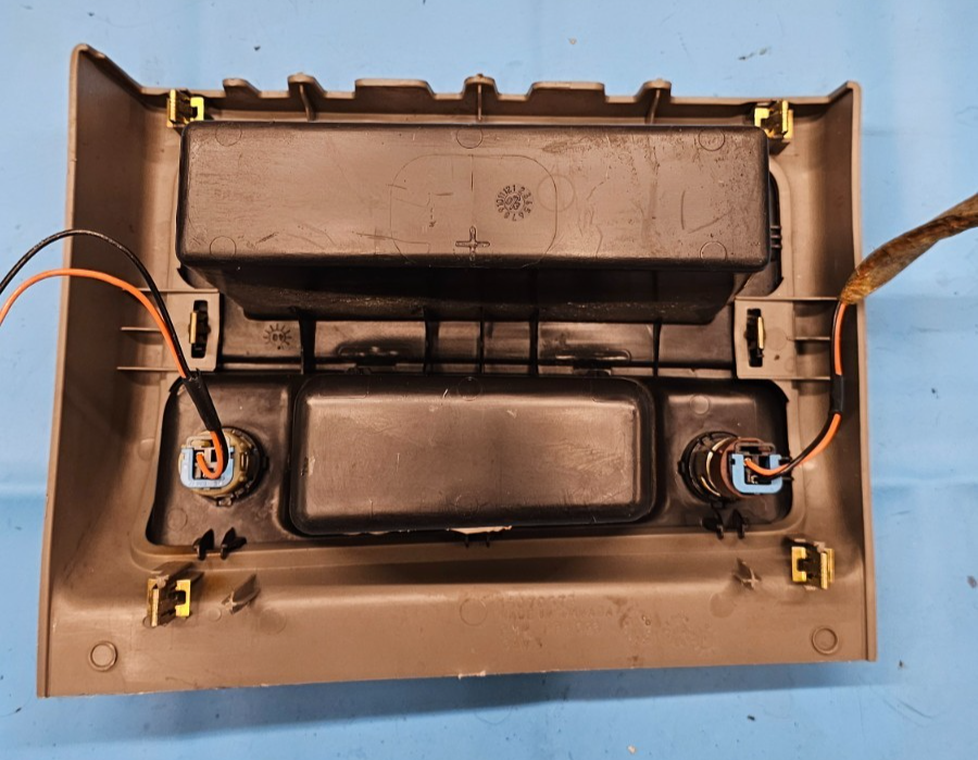 🔥03-06 CHEVY SILVERADO TAHOE GMC SIERRA CENTER CONSOLE STORAGE CUBBY TRAY TAN
