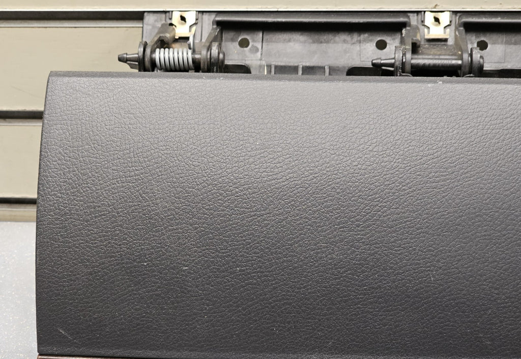 🔥08-10 Chrysler Town Country Upper Glove Box Dash Storage Door Lid Compartment