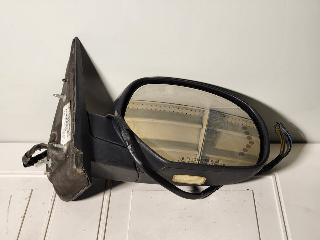 🔥07-14 TAHOE SILVERADO SIERA MIRROR AMC LEFT SIDE PASSENGER TURN DARK GRAY
