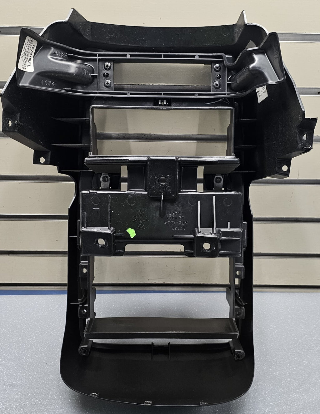 🔥03-07 CTS/SRX Center Dash Panel Radio Frame Housing Trim Bezel Support Ebony