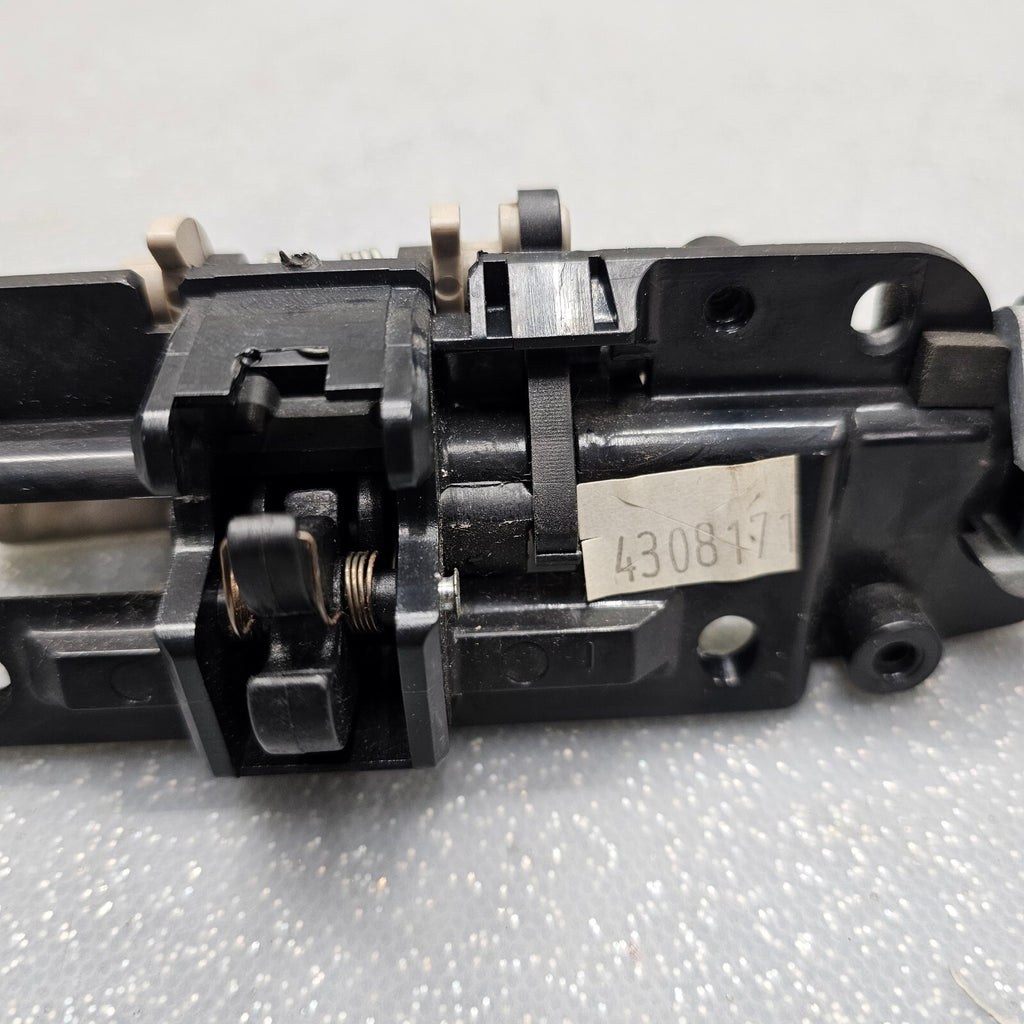🔥01-05 Chrysler PT Cruiser Glove Compartment Box Latch Handle Lock Assembly Tan