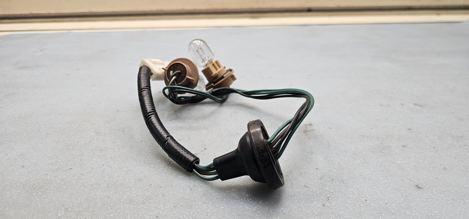 🔥2008-2013 NISSAN ROGUE TAIL BRAKE LIGHT LAMP BULB WIRING HARNESS OEM