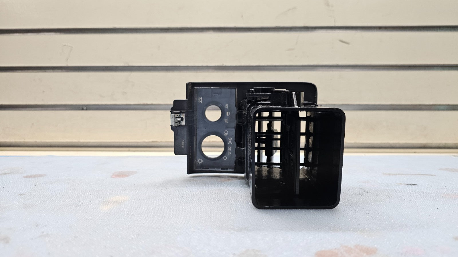 🔥05-09 CHEVY UPLANDER HEADLIGHT HEAD LIGHT SWITCH A/C AIR VENT ASSEMBLY BLACK