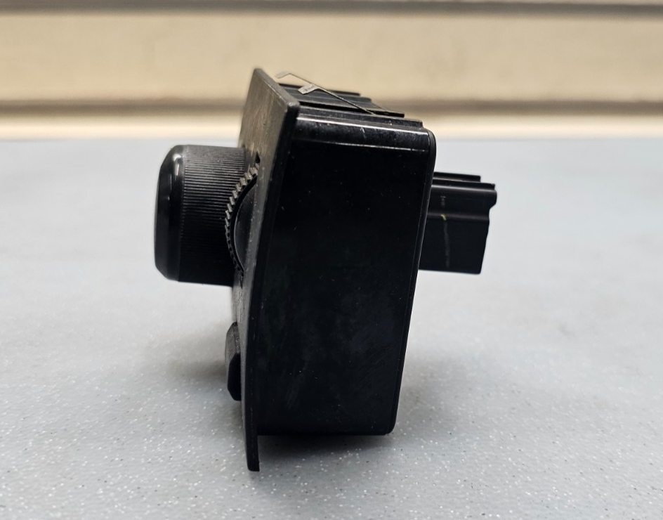 🔥2008-2010 Grand Caravan Town & Country headlight dimmer switch black