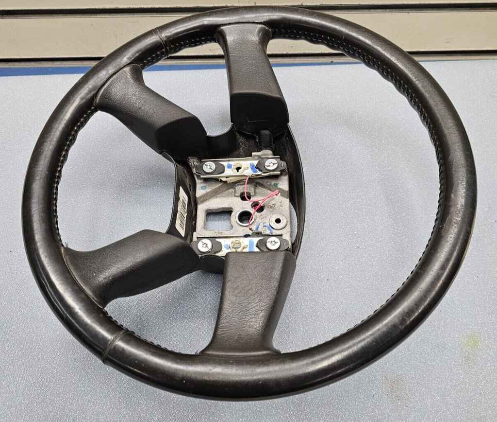 🔥03-06 Chevy Tahoe Yukon Escalade Left Driver Steering Wheel Column Cover BLACK