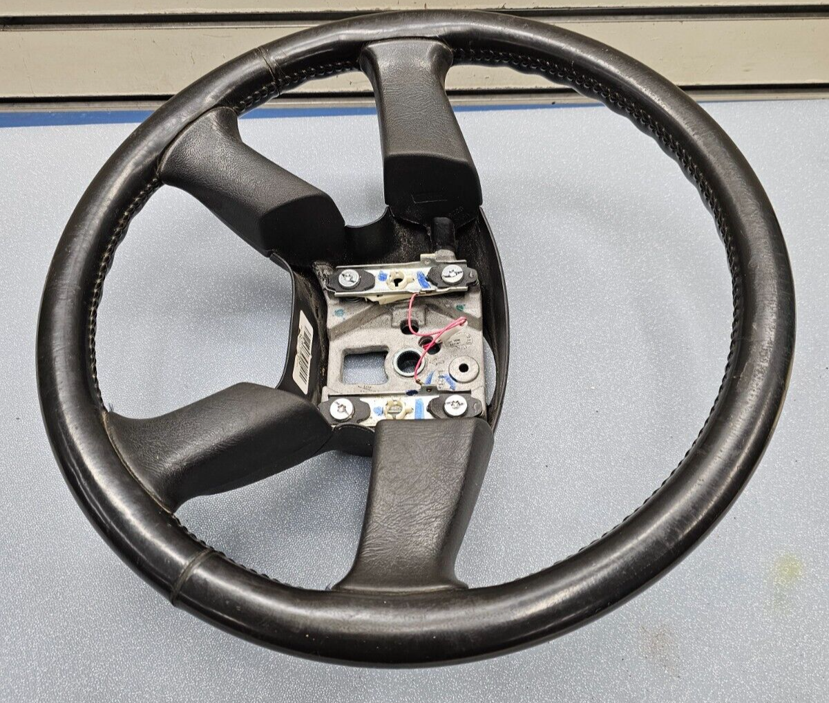 🔥03-06 Chevy Tahoe Yukon Escalade Left Driver Steering Wheel Column Cover BLACK