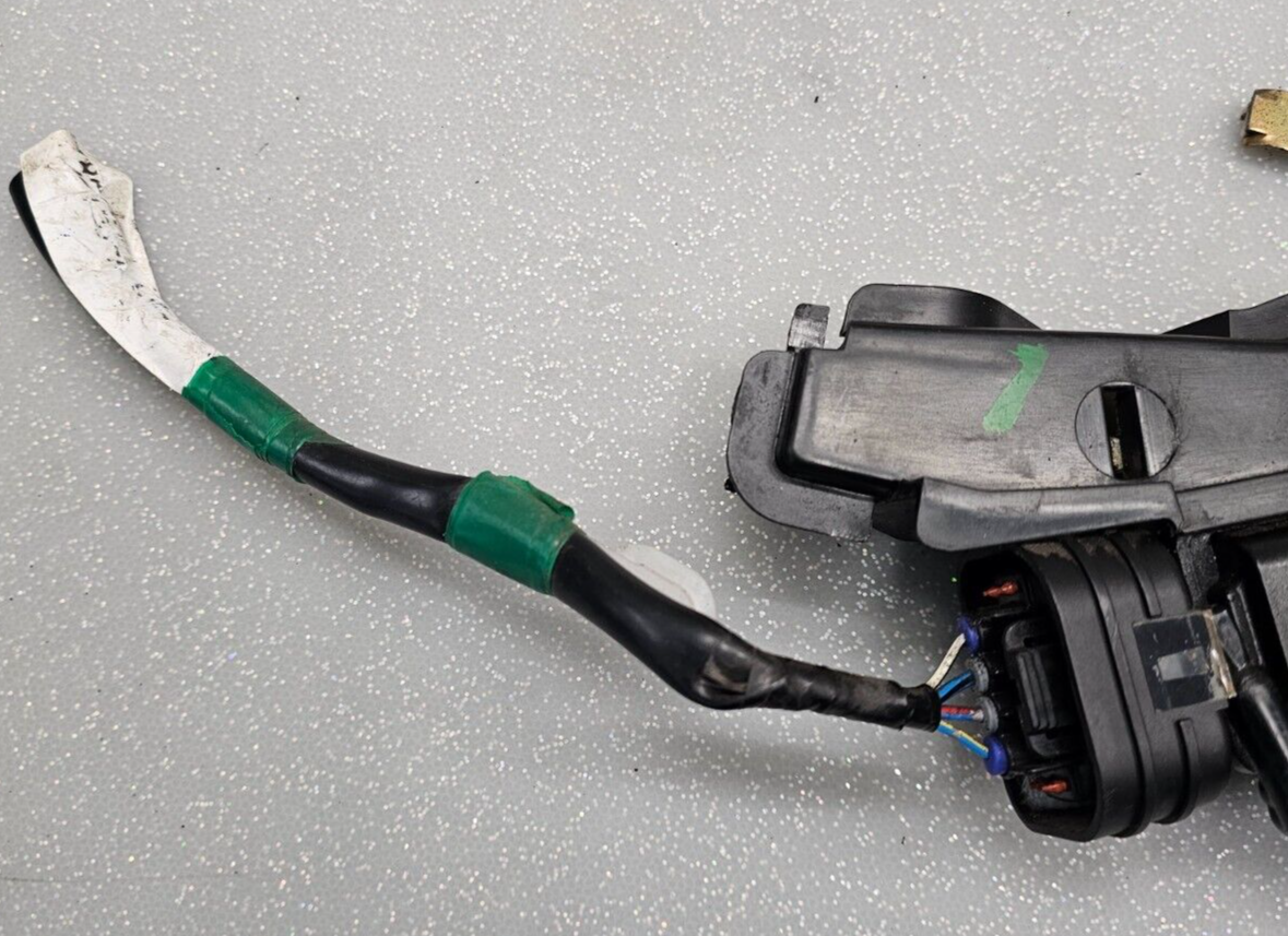 🔥97-01 Toyota Camry Rear Driver Power Door Lock Actuator Latch Assembly