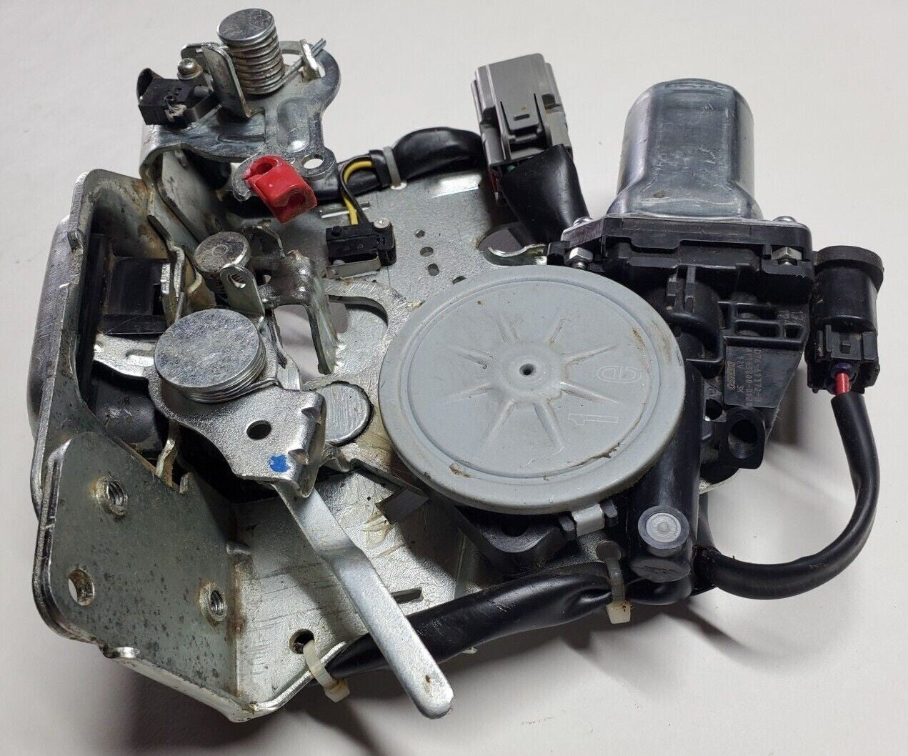 🔥2007-2009 Chrysler Aspen Liftgate Latch  Release Actuator OEM