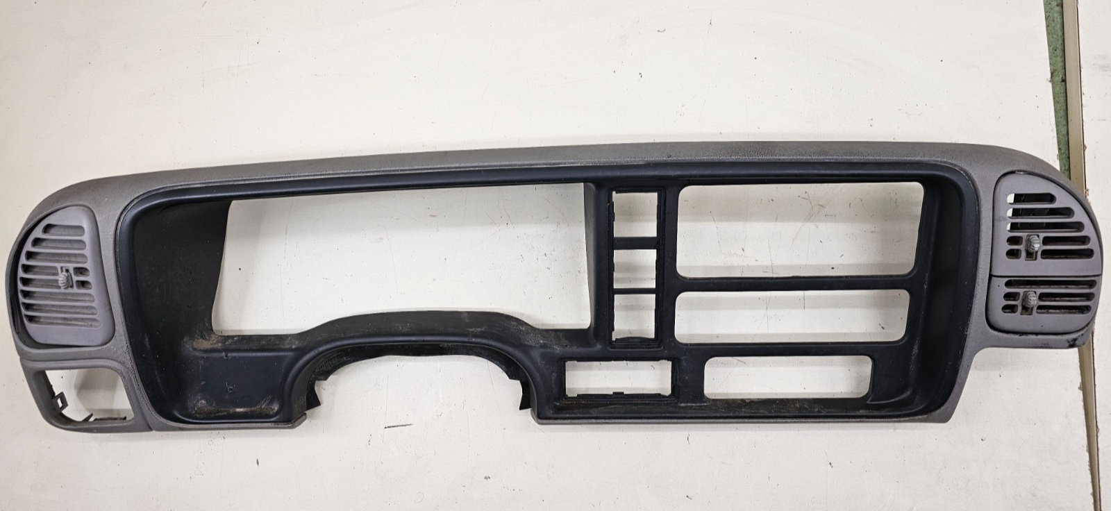 🔥95-99 CHEVY GMC TRUCK SILVERADO CK Instrument Cluster Dash Bezel Gray/Black C3