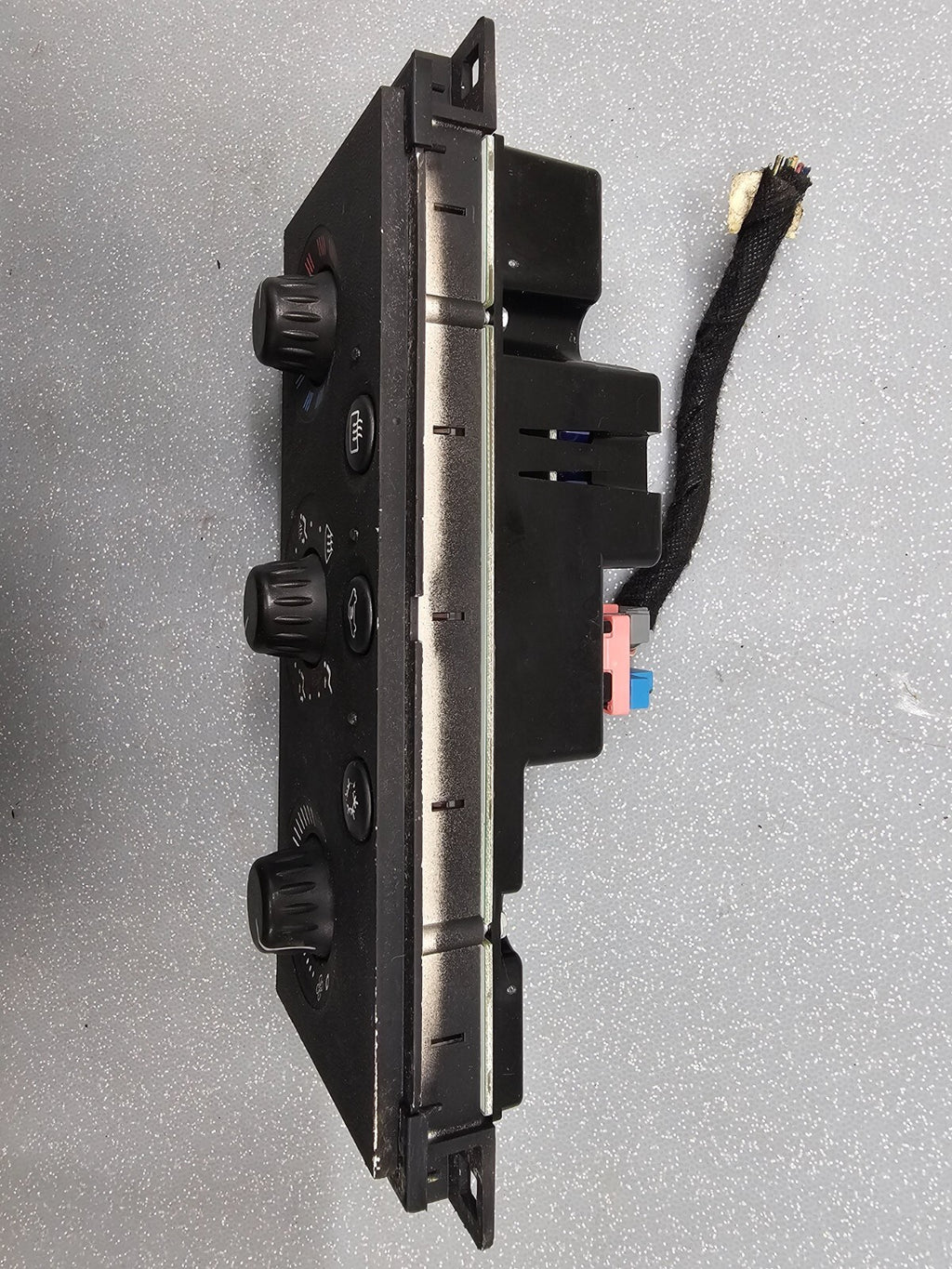 04-08 Pontiac Grand Prix Dash AC Heater Climate Control Module Panel Temperature