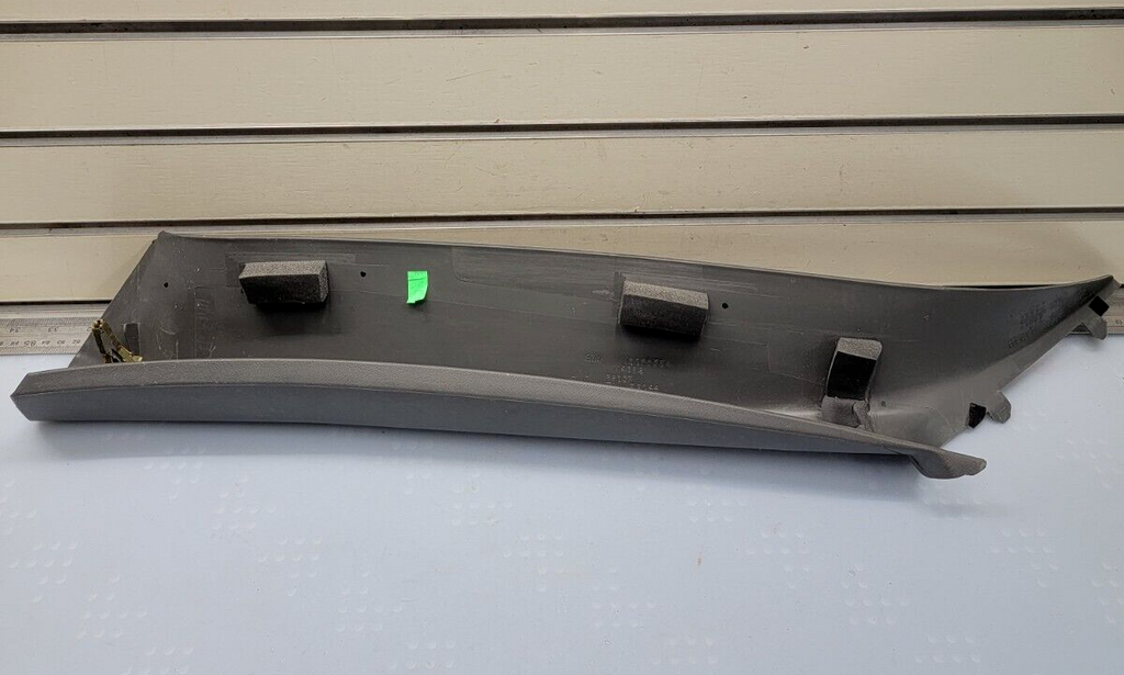 🔥99-06 SILVERADO SIERRA Roof Molding A PILLAR Trim RIGHT Passenger DARK GRAY P3