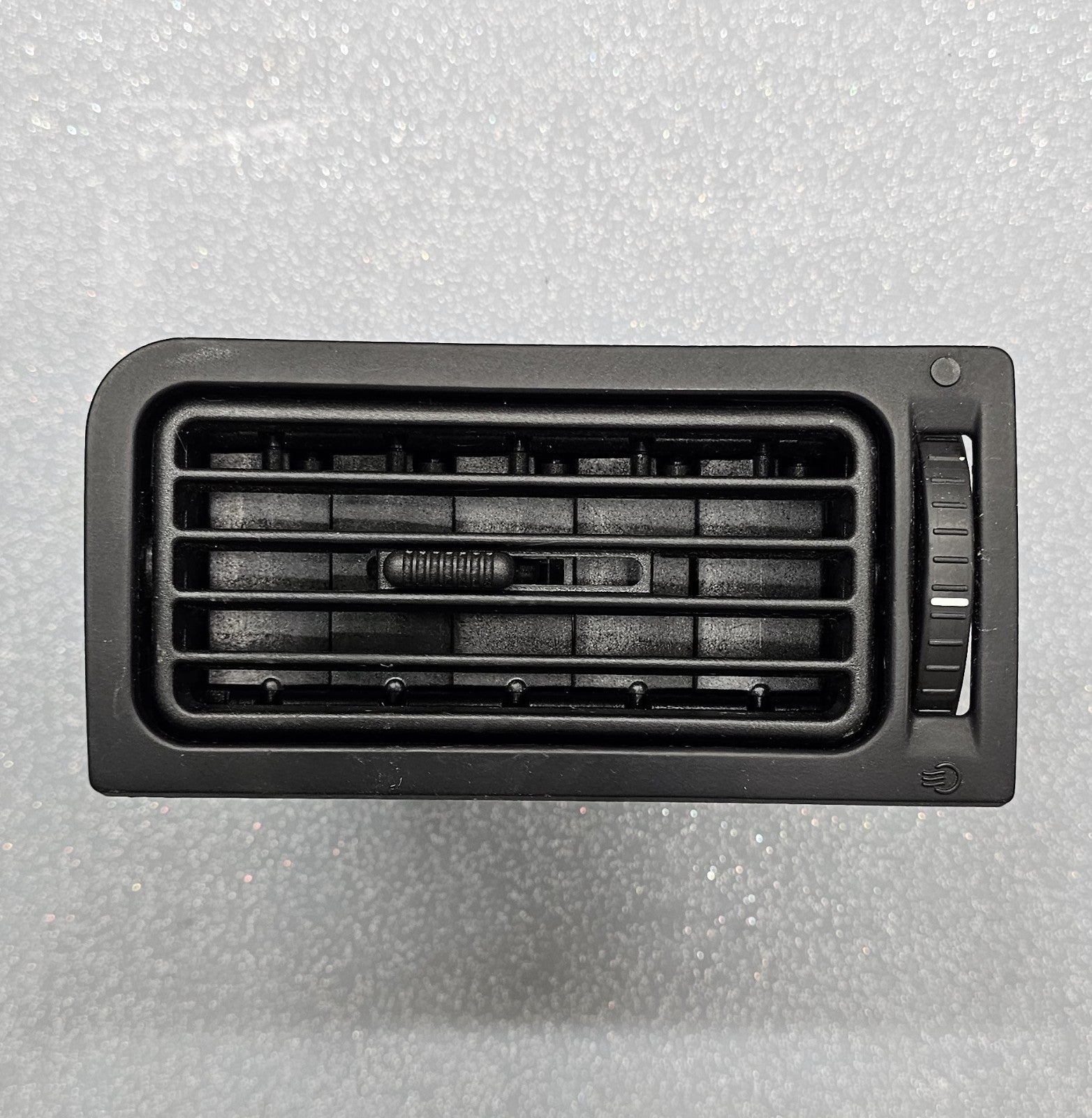 🔥05-07 FORD FOCUS Dash Center AC A/C HVAC AIR Vent HEATER Panel Bezel BLACK