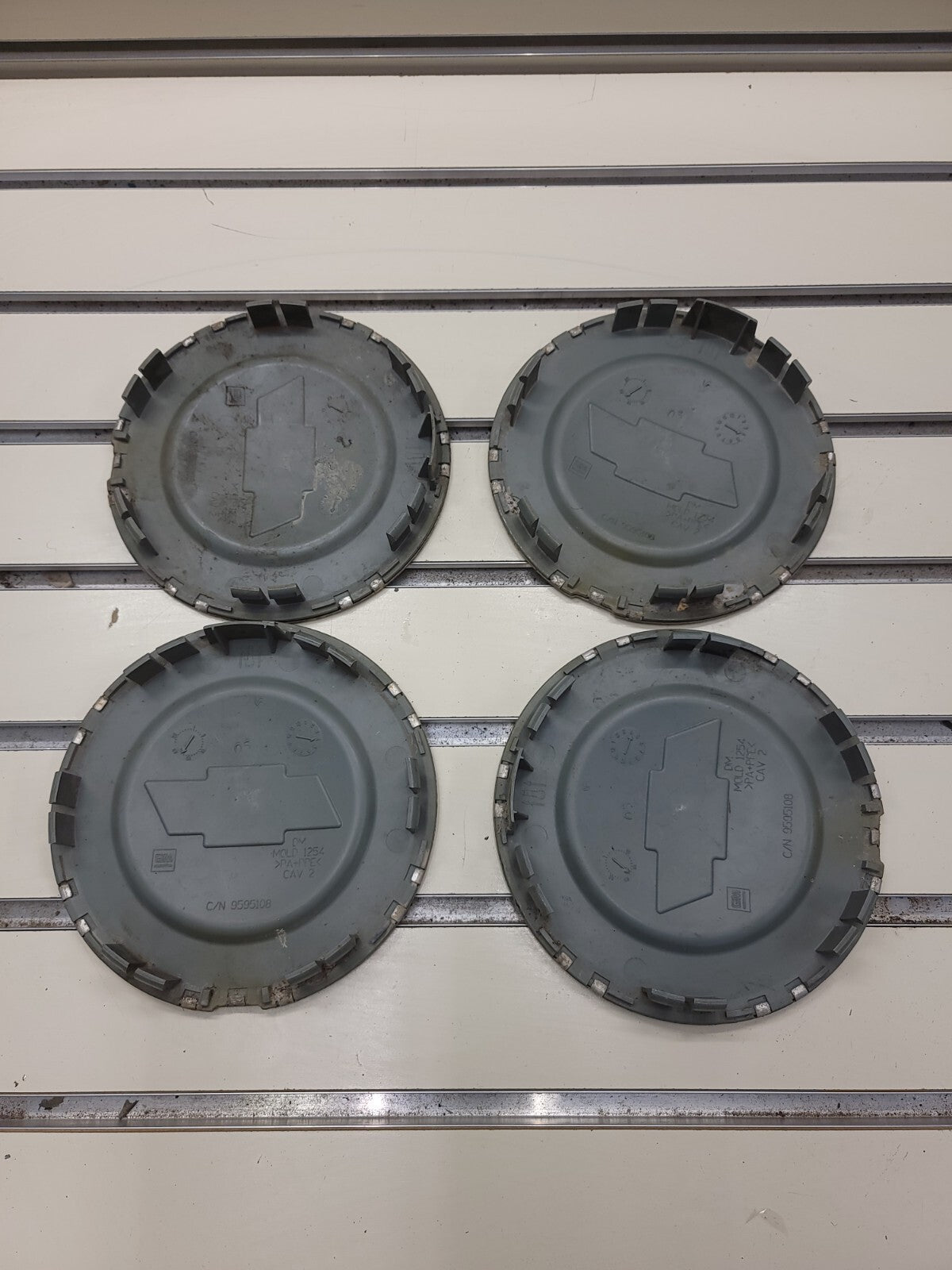 2004 - 2009 Chevrolet Trailblazer Wheel Center Cap Cover Hub Cap 17" OEM