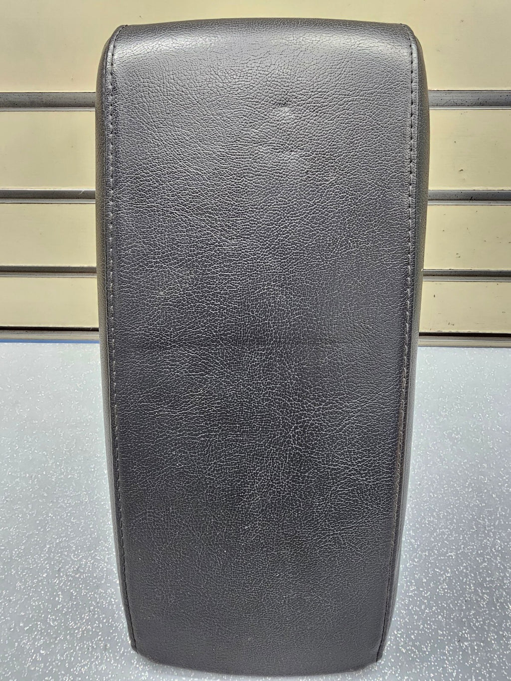07-12 Nissan Altima Center Console Lid Arm Rest Top Leather Cover Assembly Black