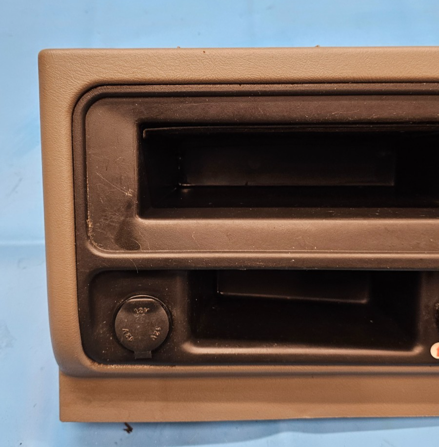 🔥03-06 SILVERADO SIERRA CENTER CONSOLE STORAGE BEZEL ASH TRAY TAN/BLACK OEM