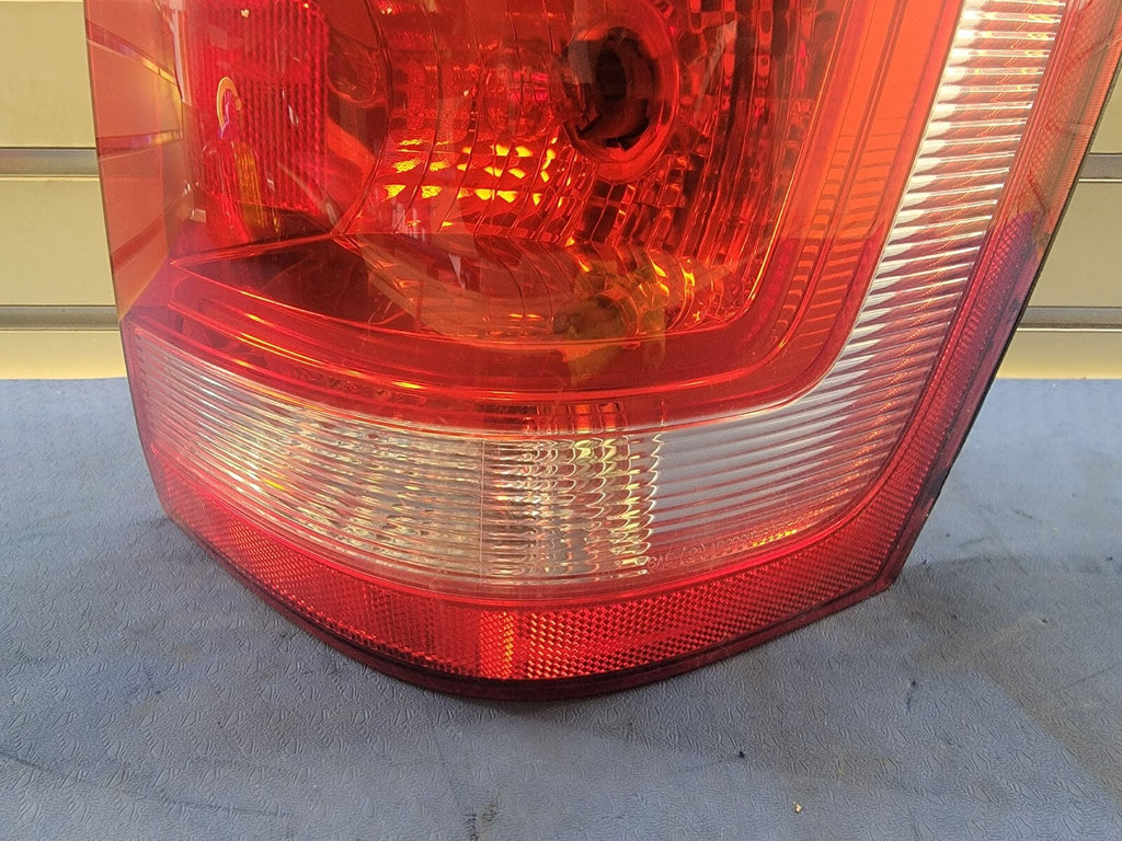 08-12 Ford Escape Right Hand Passenger Side Rear Tail Light Lamp Genuine OEM