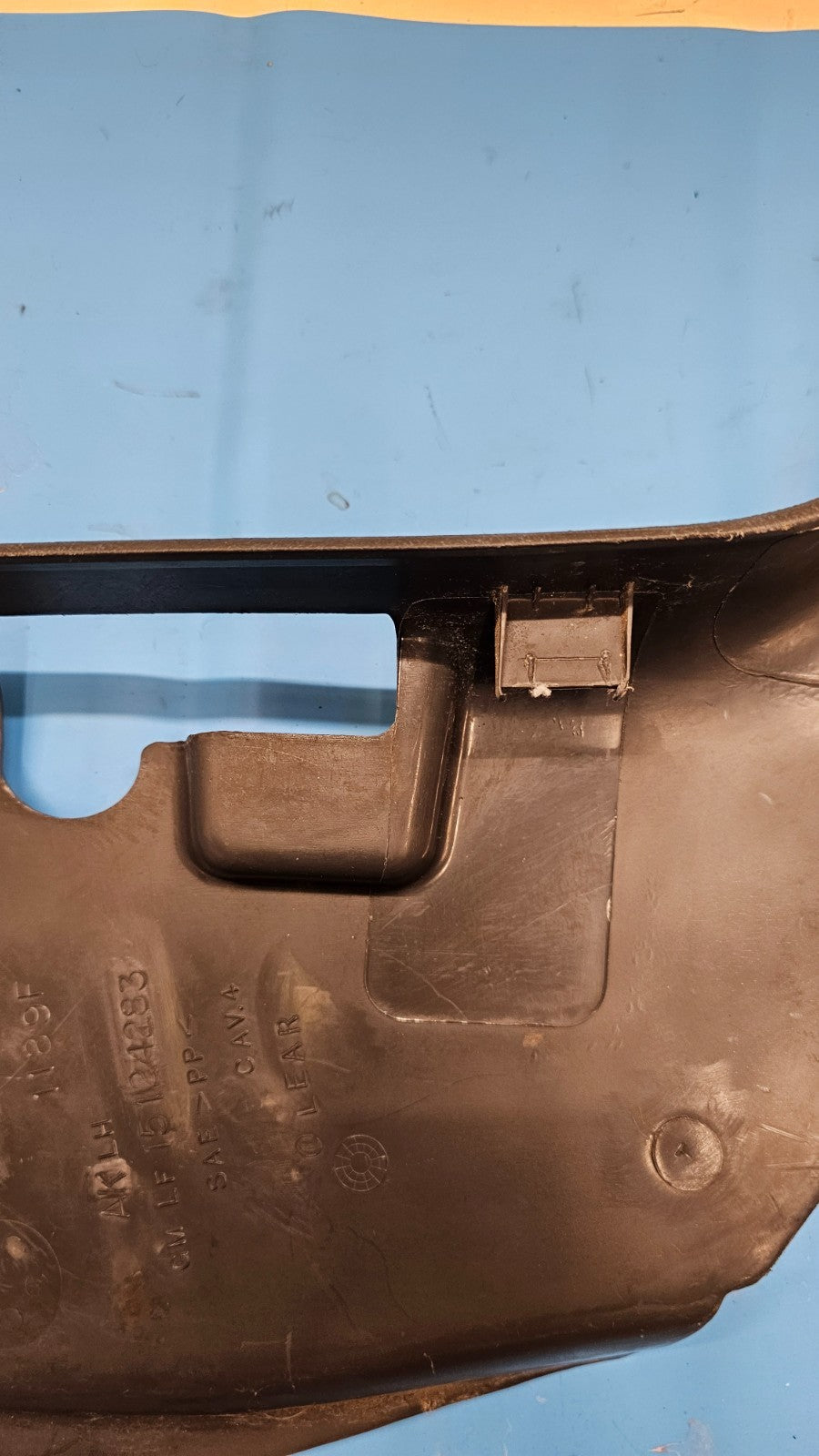 🔥99-06 SILVERADO SIERRA LEFT DRIVER KICK LOWER TRIM PANEL HOOD PROP BLACK