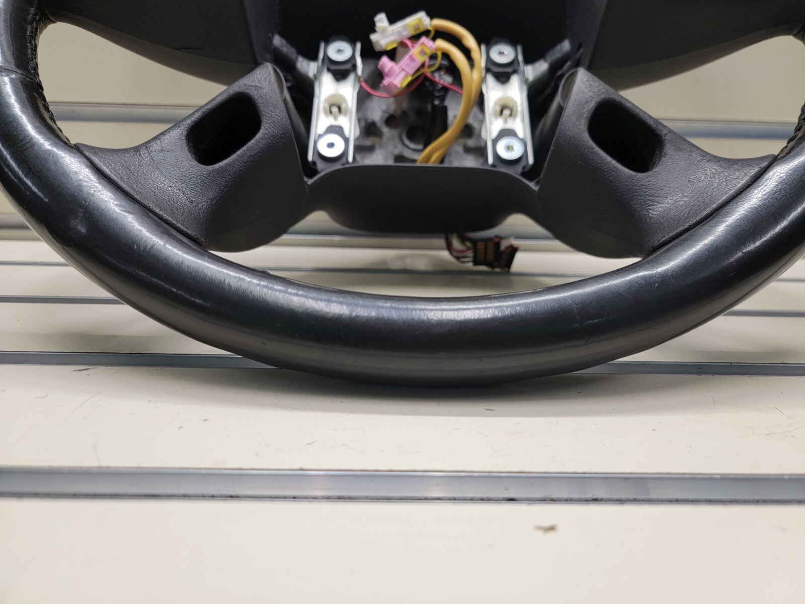 🔥03-06 SILVERADO SIERRA YUKON TAHOE SUBURBAN STEERING WHEEL LEATHER BLACK