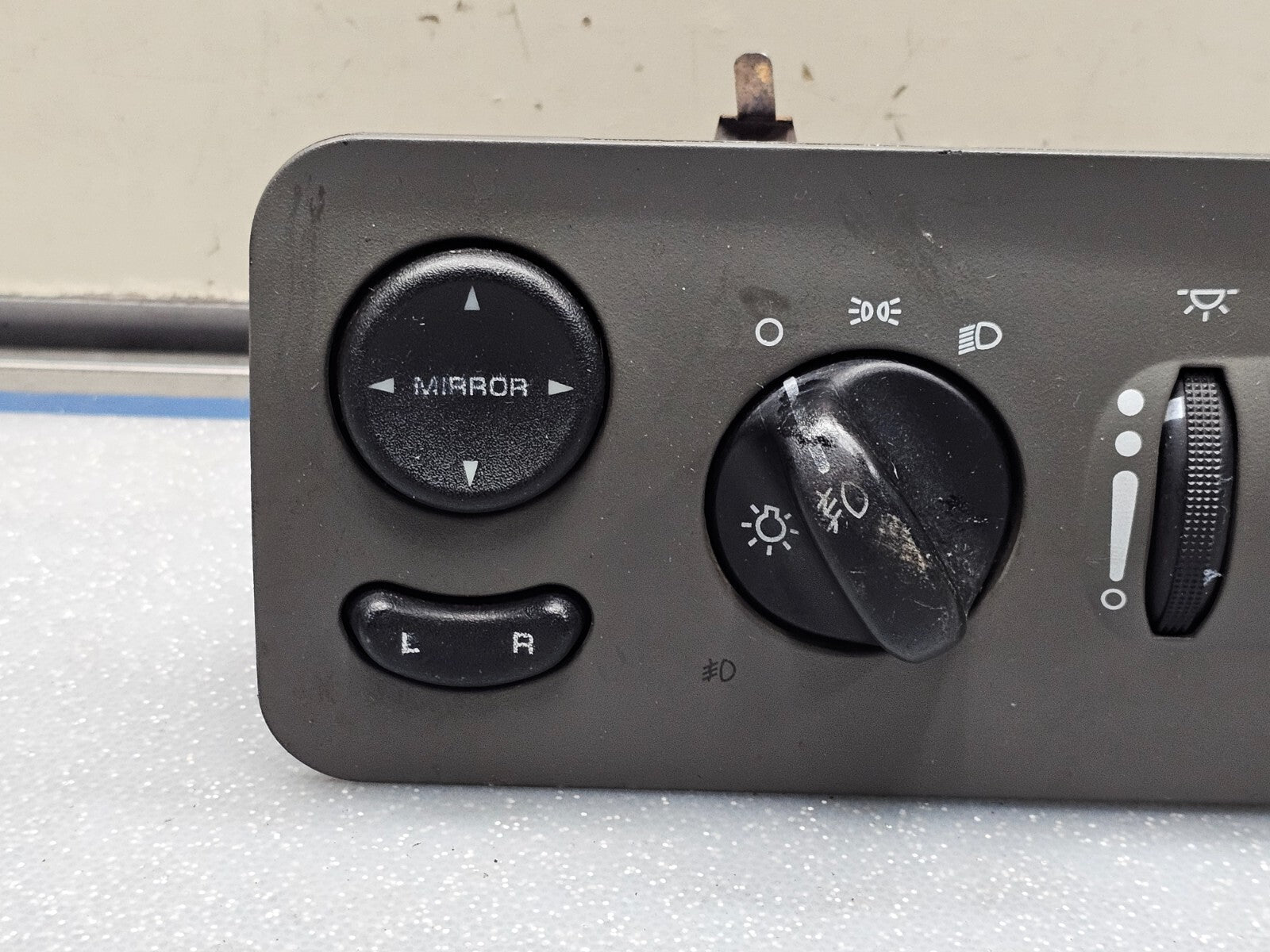 🔥01-07 Caravan Town Country Headlight Fog Light Mirror Power Control Switch OEM