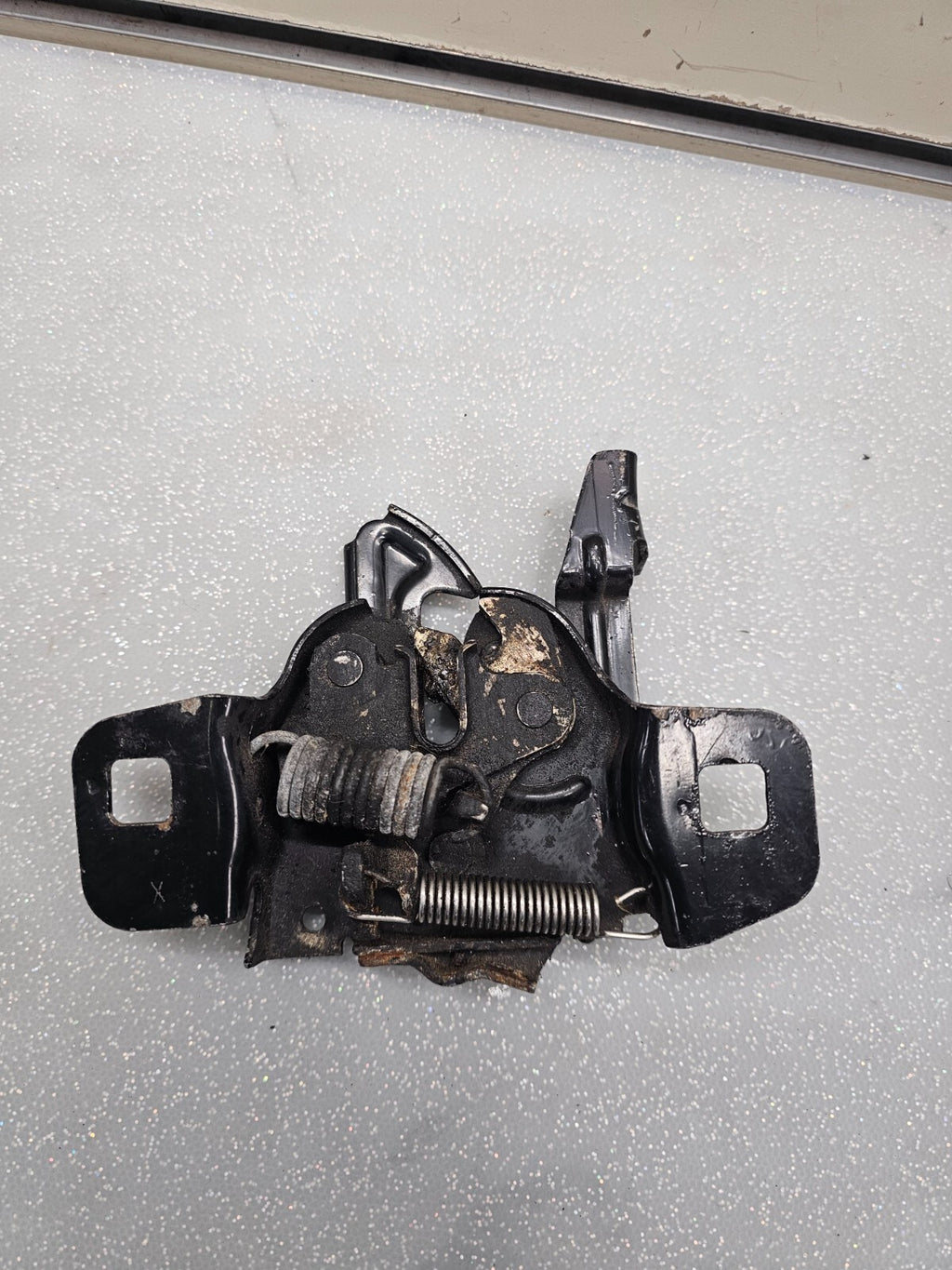 🔥2002-2007 Jeep Liberty Hood Latch Assembly OEM JL