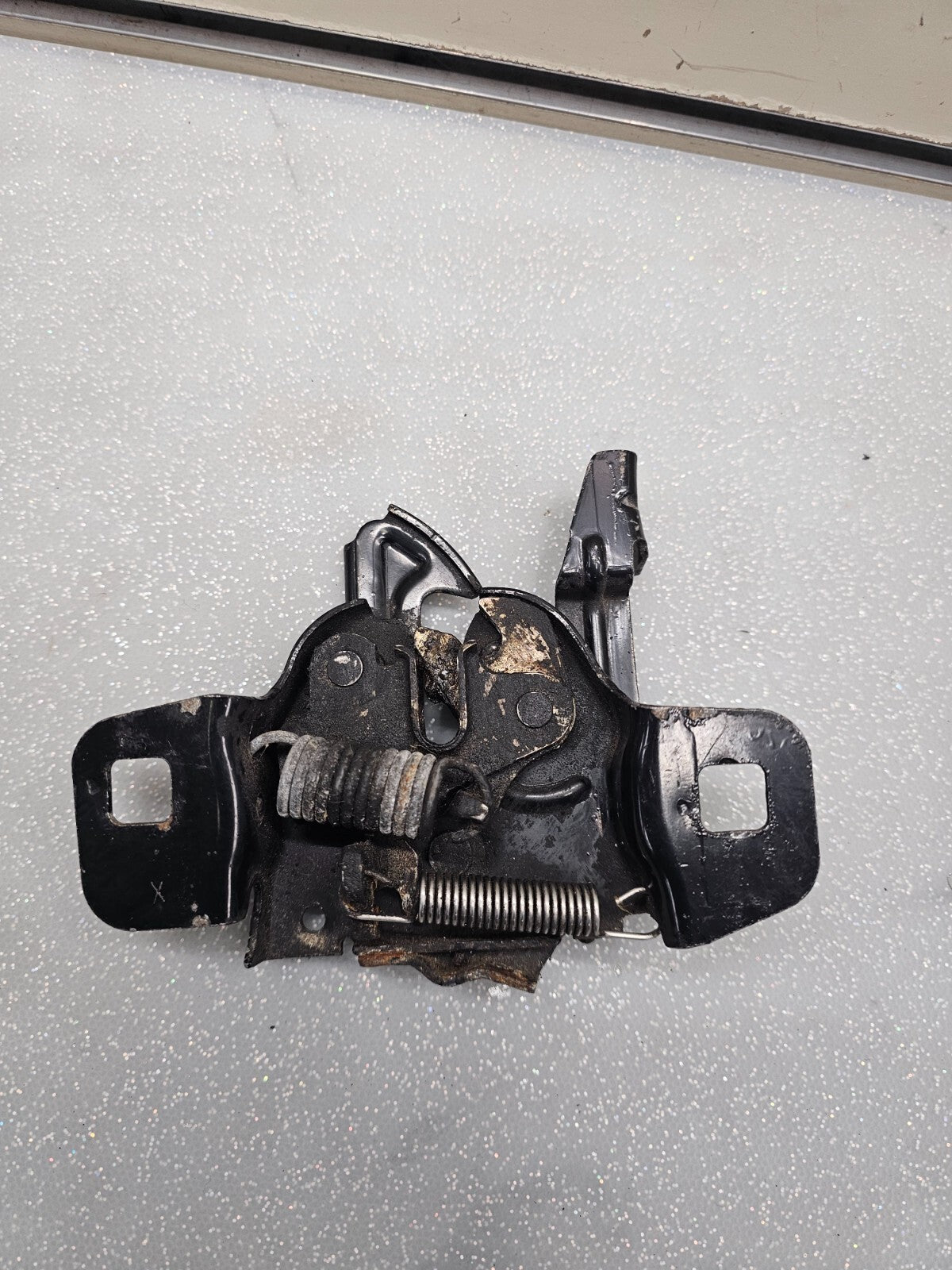 🔥2002-2007 Jeep Liberty Hood Latch Assembly OEM JL