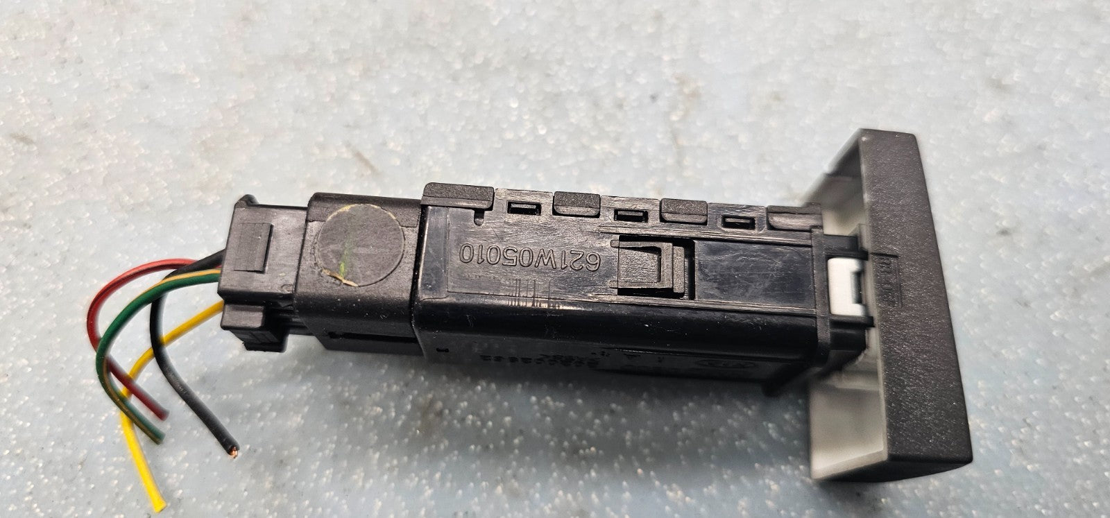 🔥04-12 Spectra Santa Fe Rear Windshield Defrost Control Switch Assembly Black