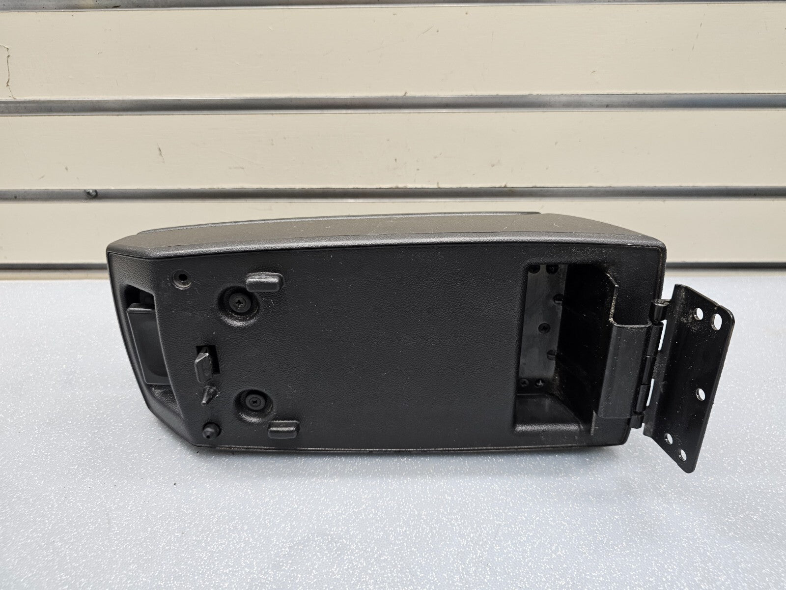🔥04-12 GMC Canyon Chevy Colorado Center Console Arm Rest Lid BLACK OEM