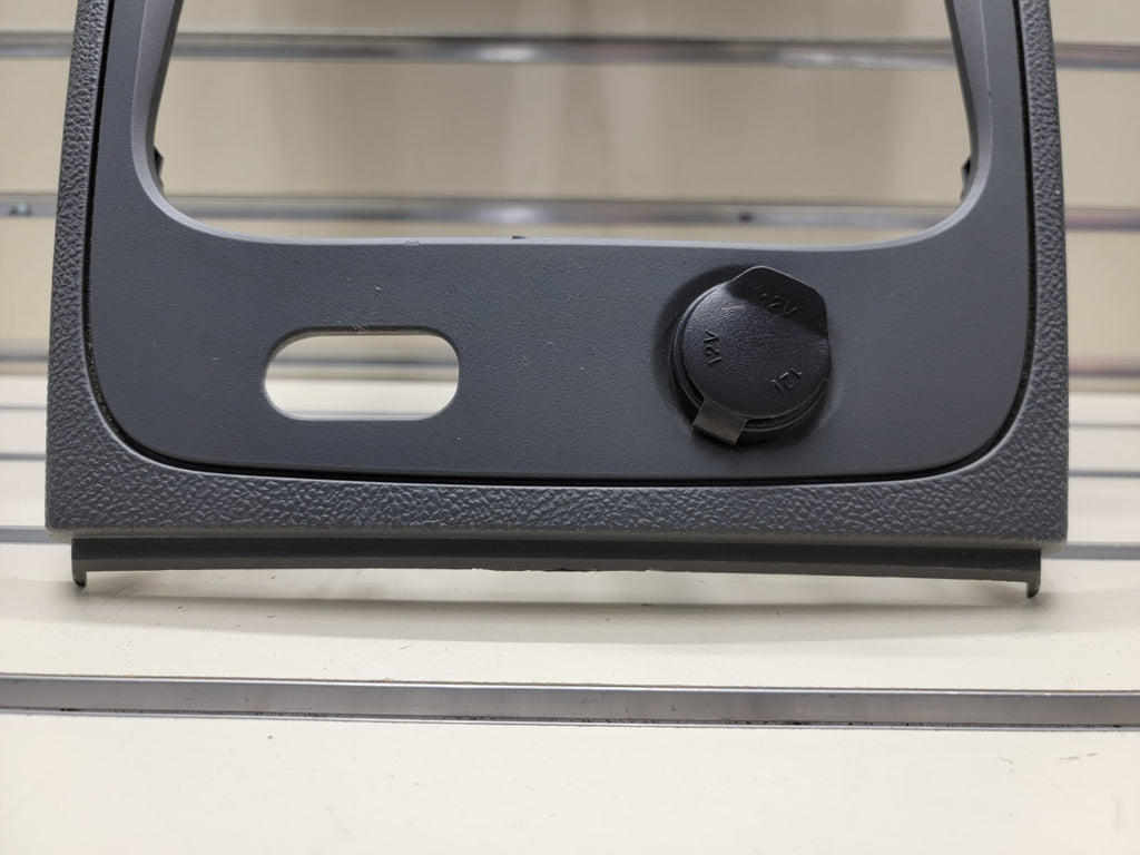 🔥2006-2011 Chevrolet HHR Center Dash Radio Trim w Vents B37 grey