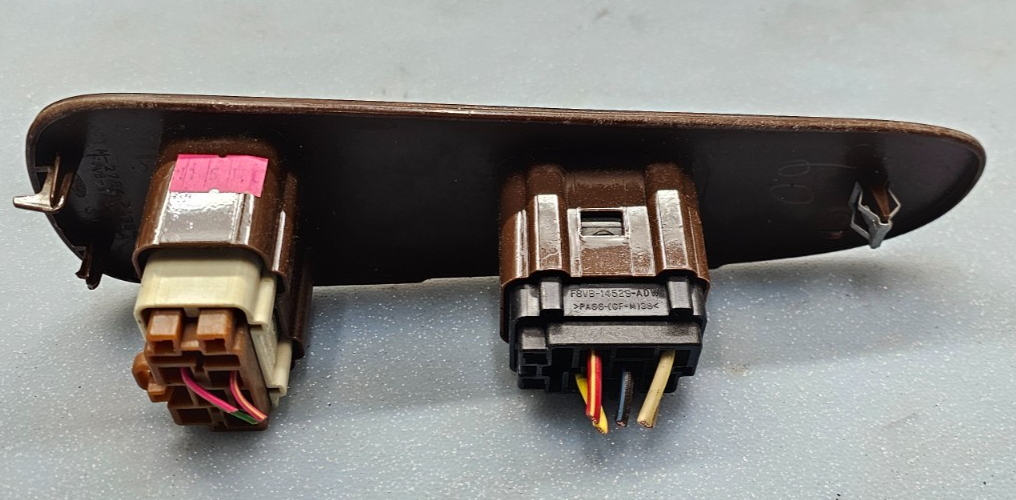 🔥98-02 Lincoln Town Car Right Passenger Window Door Lock Switch Control Wood