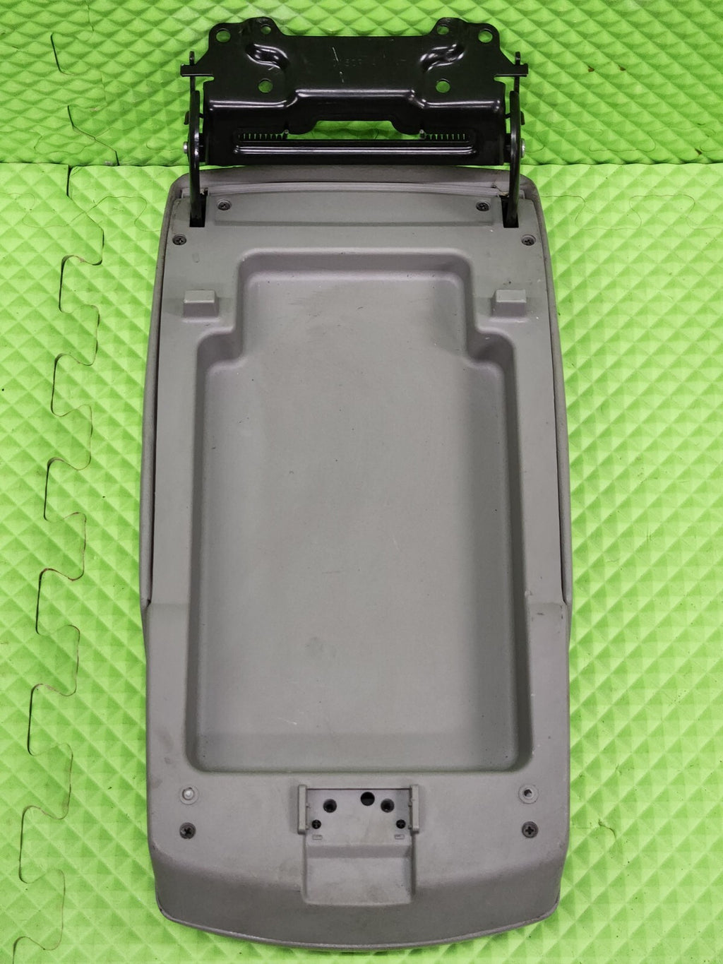 🔥2007-2011 TOYOTA CAMRY CENTER CONSOLE ARM REST LID COVER TOP PAD BOX GRAY