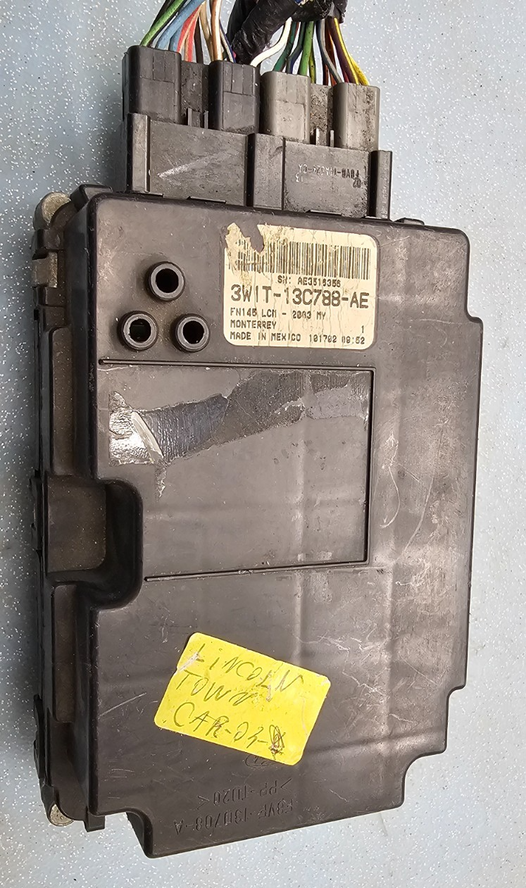 🔥07-11 Town Car Crown Victoria Grand Marquis LCM Lighting Control Module 4 Plug