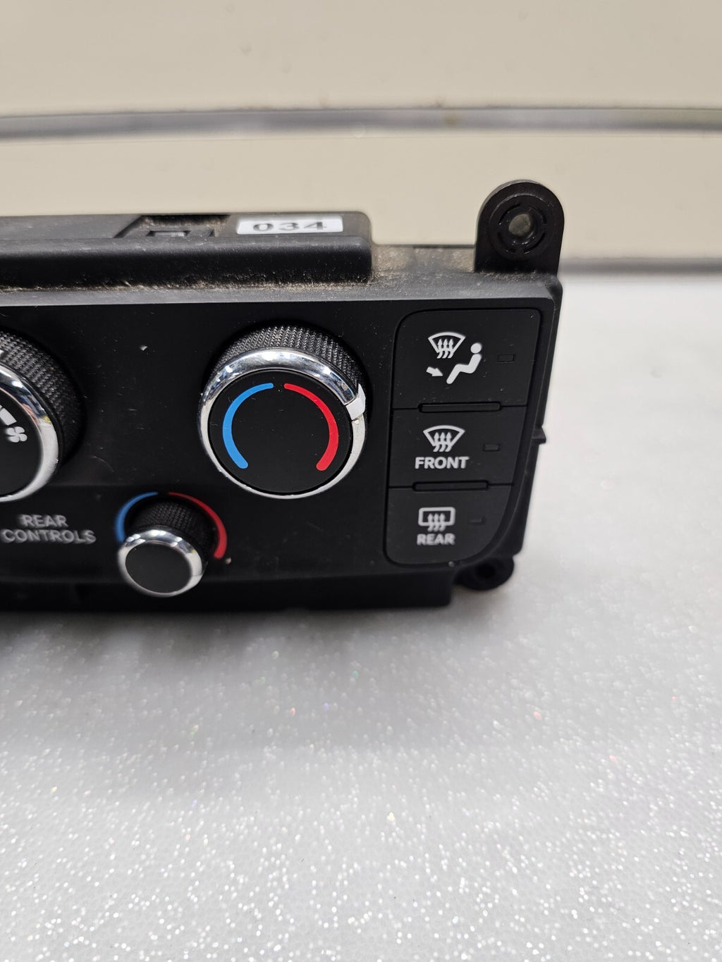 11-20 Dodge Grand Caravan Dash Front A/C Heater Temperature Climate Control Unit