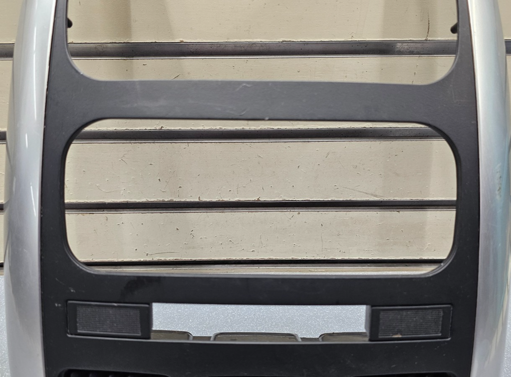 🔥01-07 Caravan Town Country Dash Radio Stereo Climate Panel Bezel Black/Silver