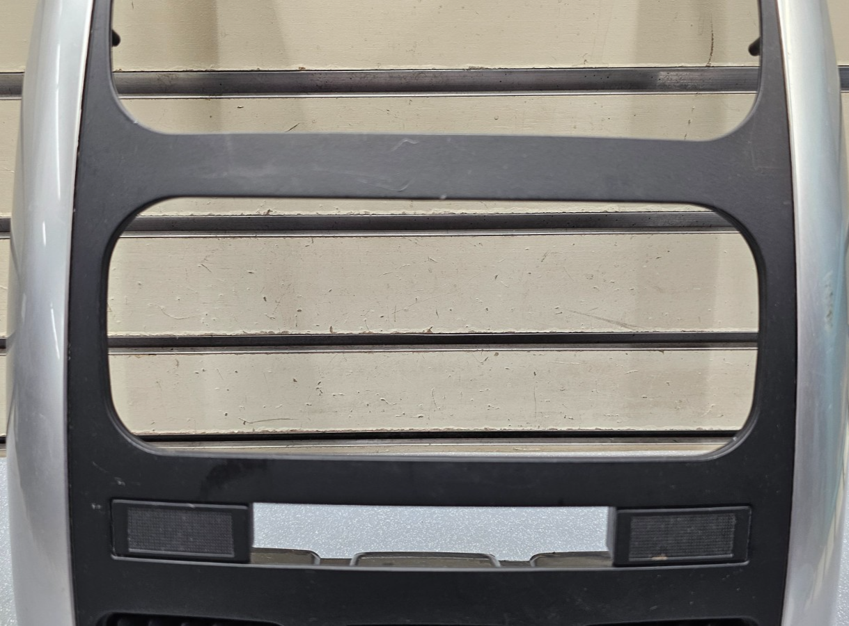 🔥01-07 Caravan Town Country Dash Radio Stereo Climate Panel Bezel Black/Silver