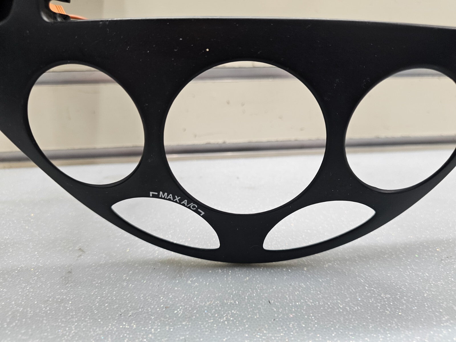 🔥00-04 Ford Focus Dash Climate FM Radio Stereo Display Bezel Trim Panel Black