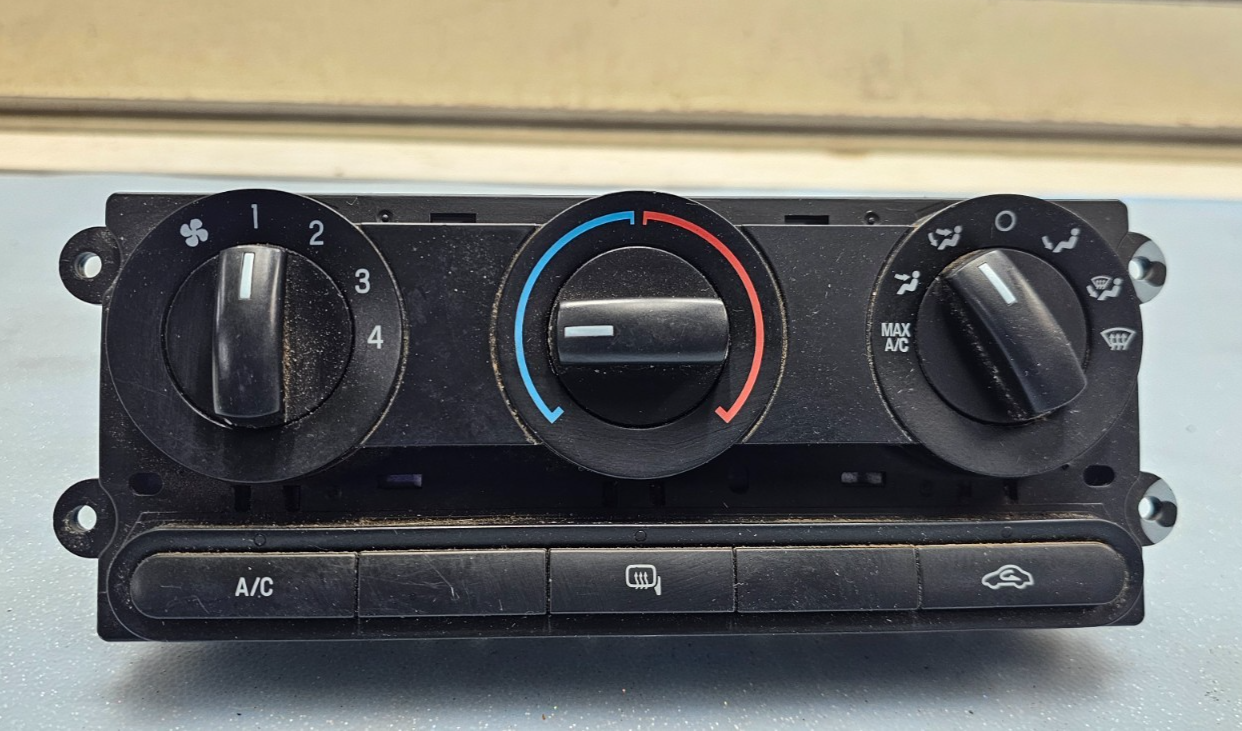 🔥06-09 Fusion Milan Dash Heater Temperature Climate Control Conditioner Black