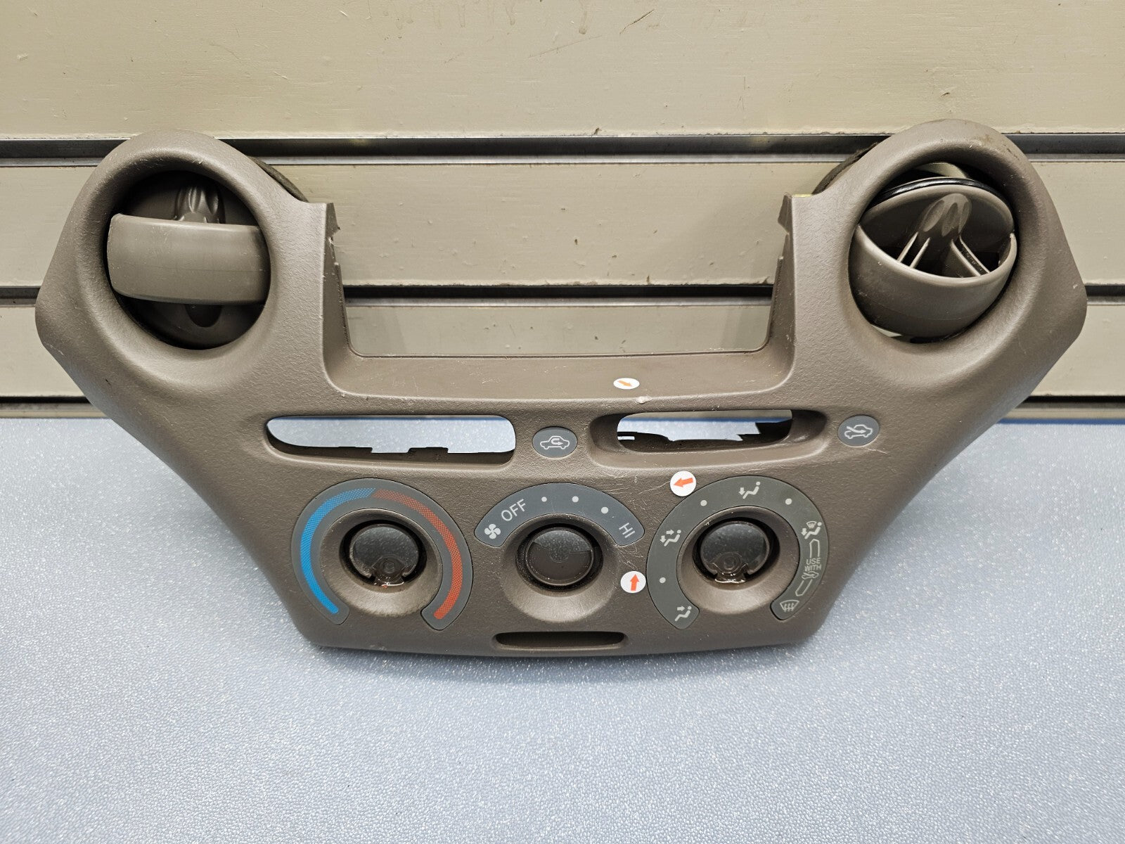 🔥00-05 Toyota Echo Dash Air Vent AC Control Trim Factory Bezel Panel Tan