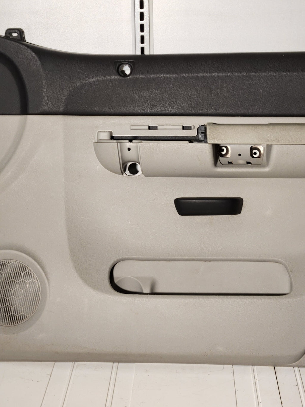 🔥07-09 CHEVY SILVERADO 1500 FRONT INTERIOR DOOR TRIM PANELS RIGHT Tan brown D19