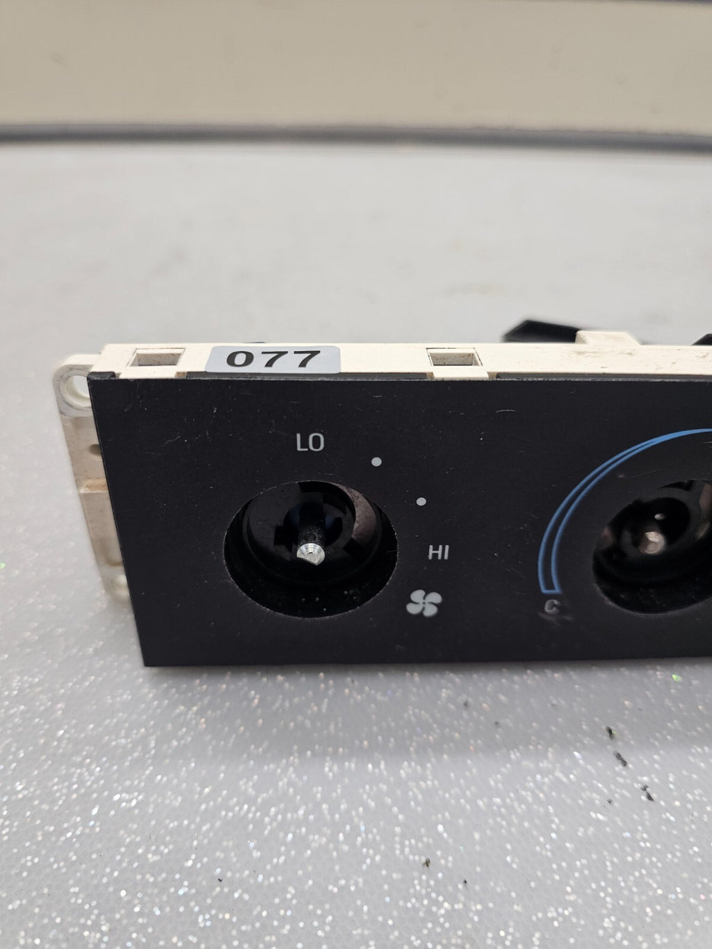 92-96 Ford Truck F150 F-250 F-350 Bronco Heater HVAC Climate Control Temperature