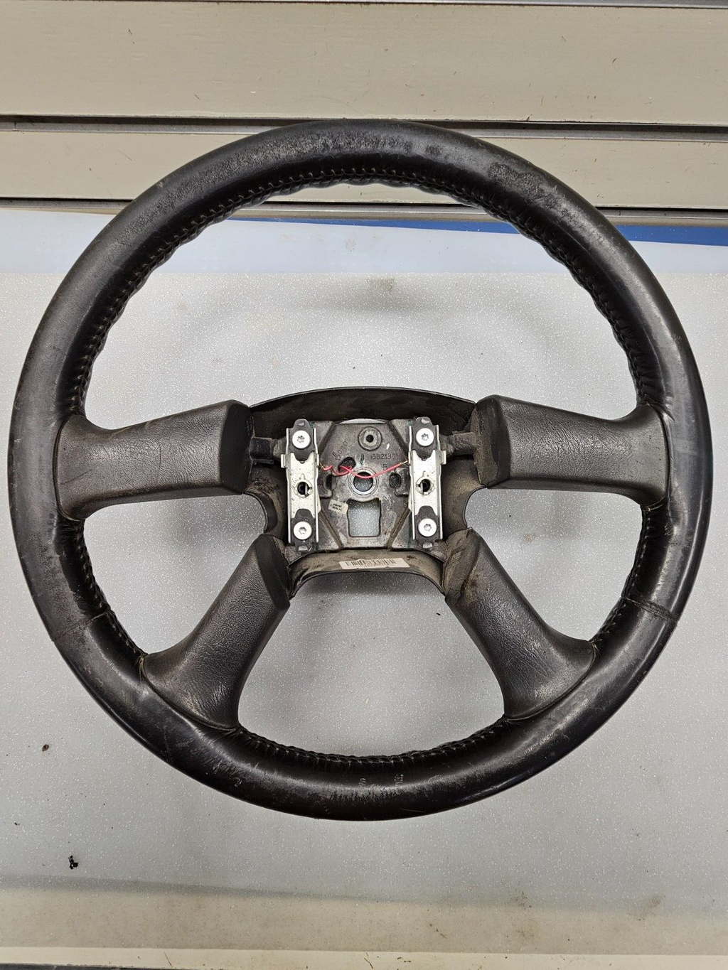 03-06 Chevrolet Tahoe Suburban Yukon Escalade Steering Wheel Column Black OEM
