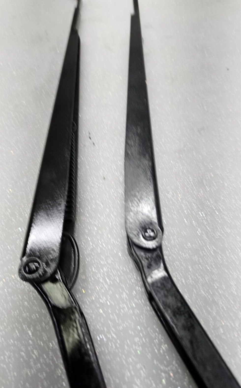🔥1998-2011 Lincoln Town Car Front Wiper Arms Pair of RH + LH OEM