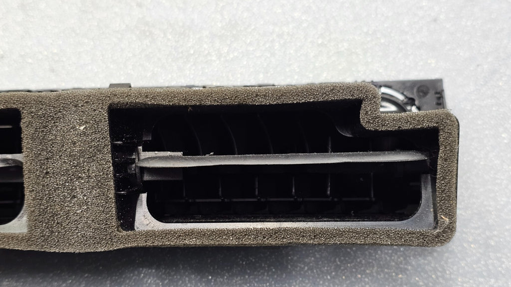 09-12 Audi A4 S4 A5 Center Dash AC Air Vent Heater Conditioner Instrument Black